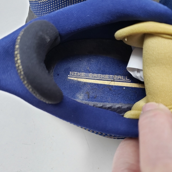 Nike Air Zoom BB NXT Blue Metallic Gold Size 8.5 - Picture 7 of 8